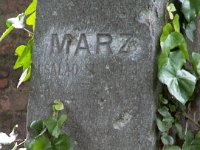 447 März